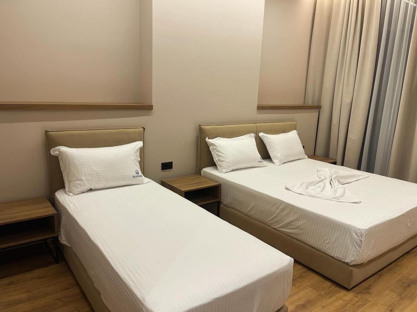 Dia Mare Deluxe Aparthotel Vlore Exterior photo